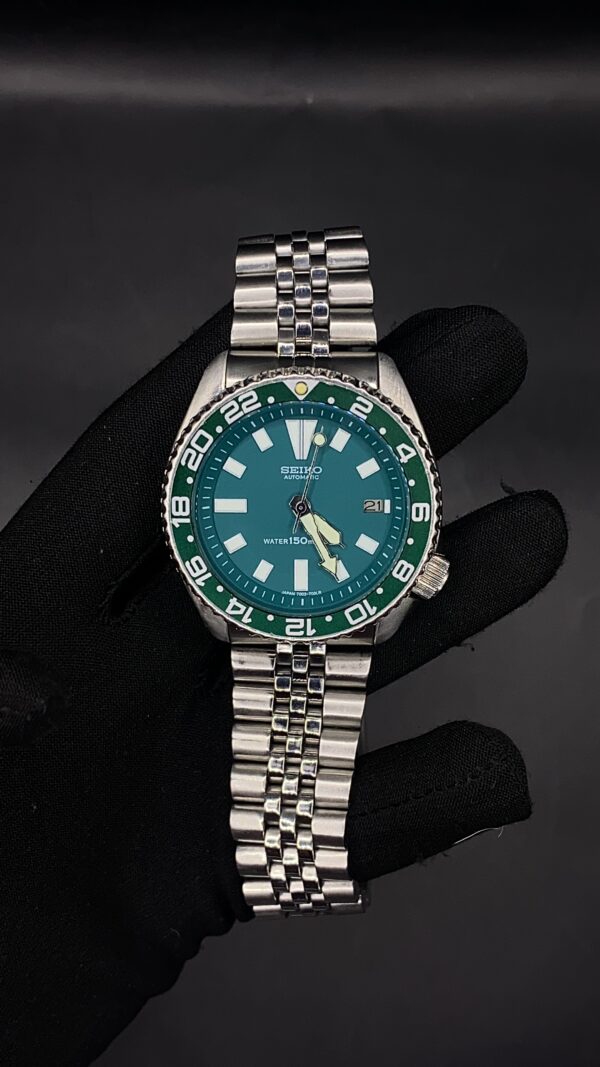 Seiko 5 green