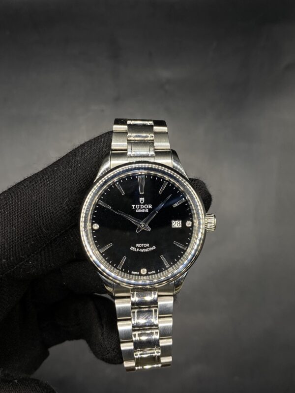 TUDOR GENEVE - Image 3